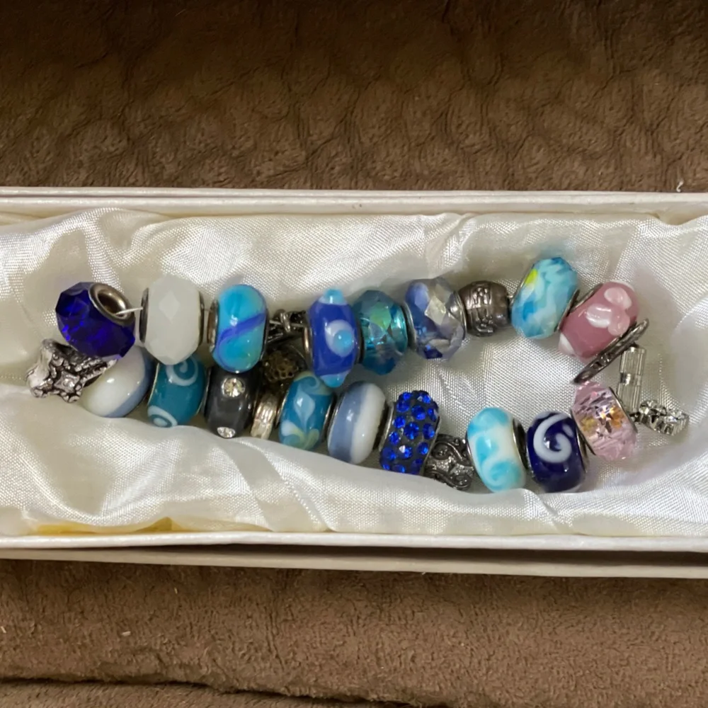 Handmade Bracelet with Charms and Blown Glass Beads - Picture 5 of 13